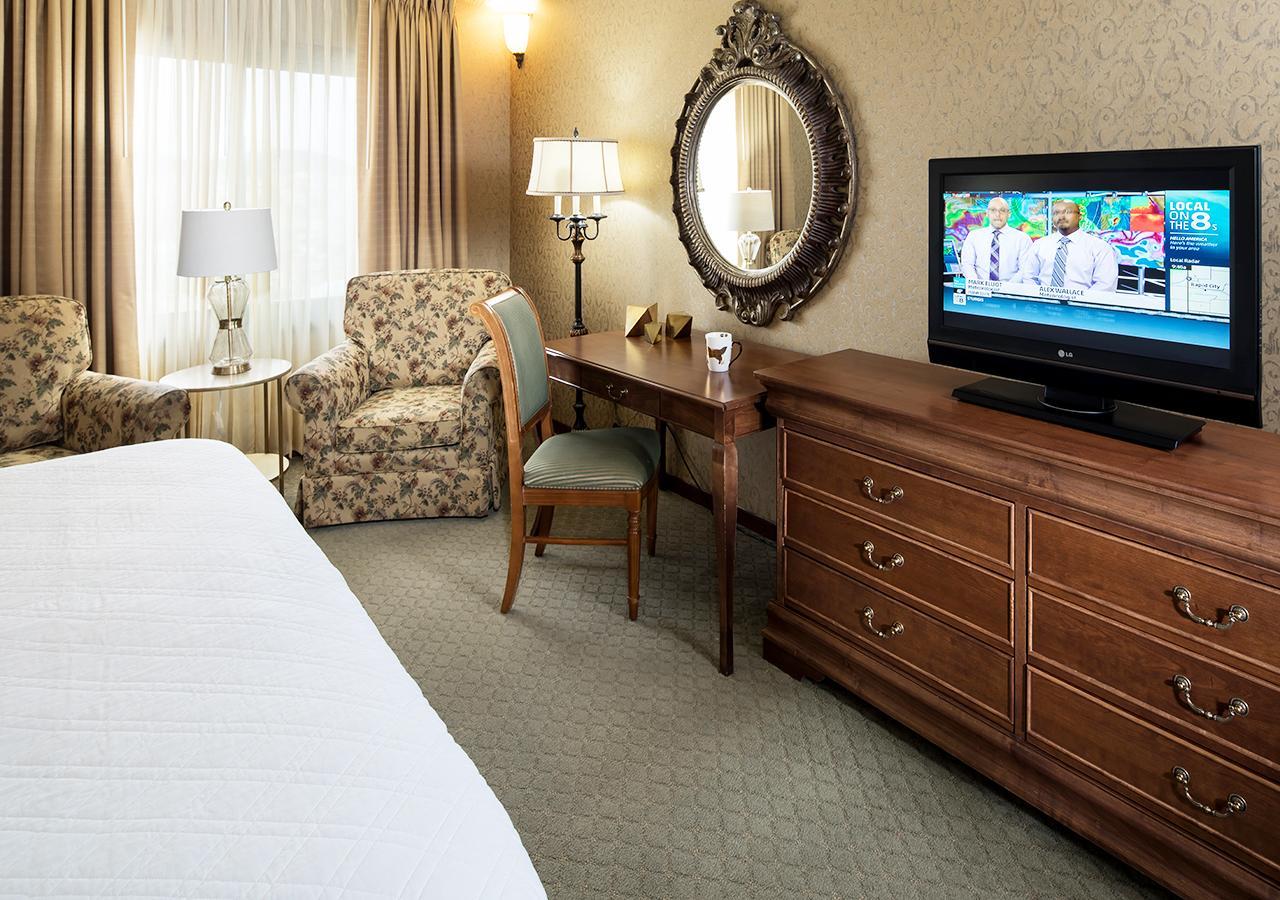 Grand Gateway Hotel Rapid City Extérieur photo