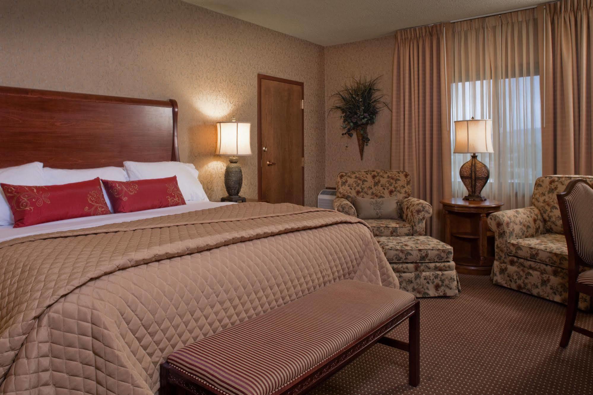 Grand Gateway Hotel Rapid City Extérieur photo